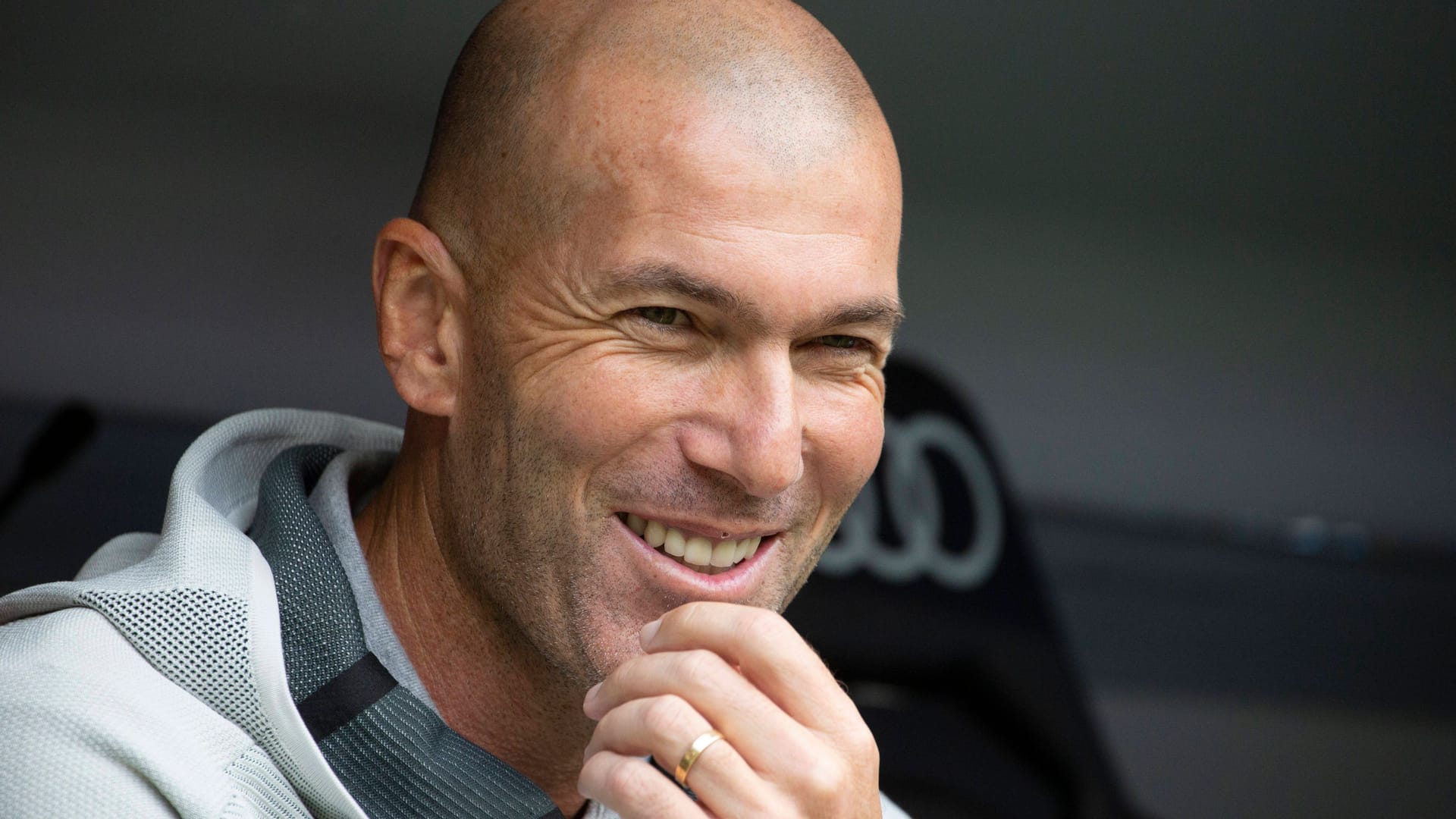 Zinédine Zidane: Er besuchte das Formel-1-Rennen in Miami und hat sich auch zum FC Bayern geäußert.