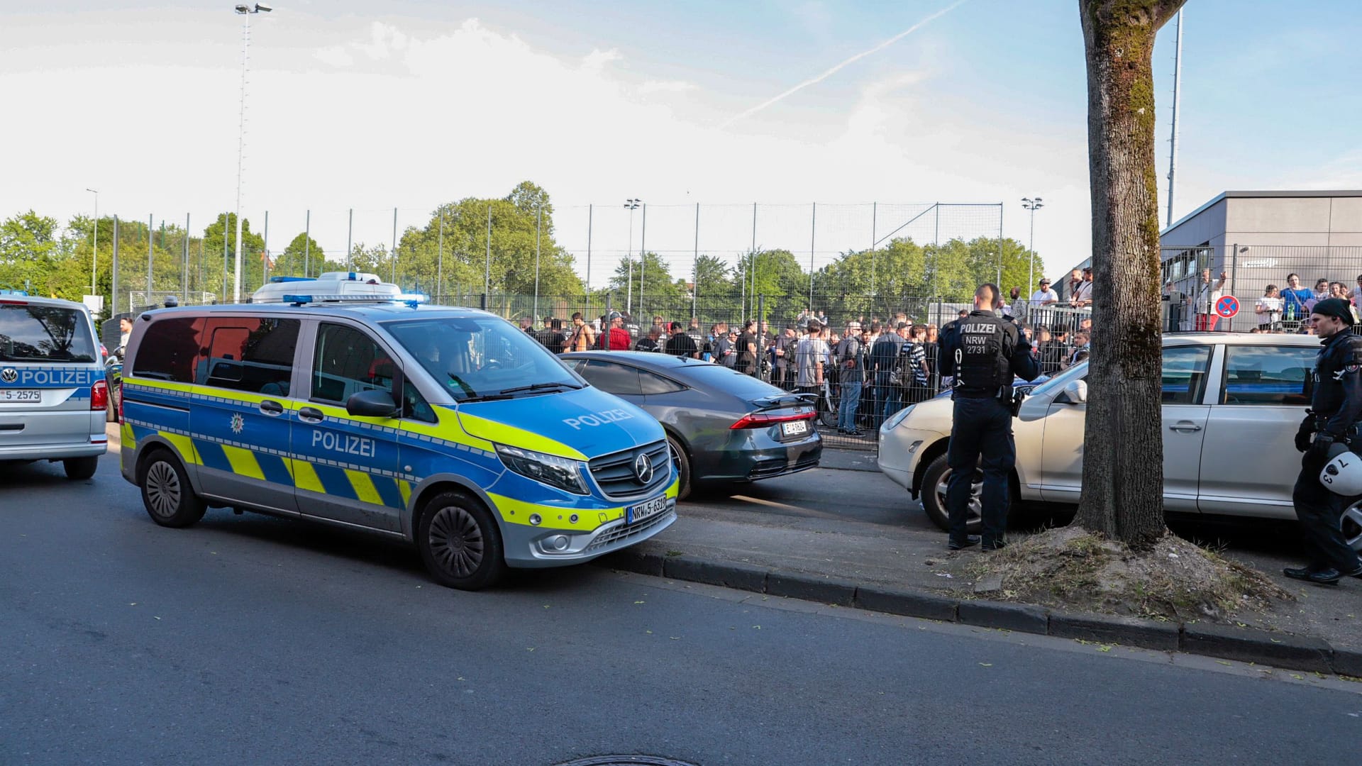 An dem Sportplatz an der Hövelstraße war es am Wochenende zu einer Massenschlägerei gekommen.