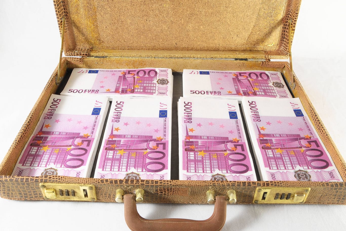 Geldkoffer (Symbolbild): In einer Post-Partnerfiliale fanden die Ermittler 399.000 Euro Bargeld.