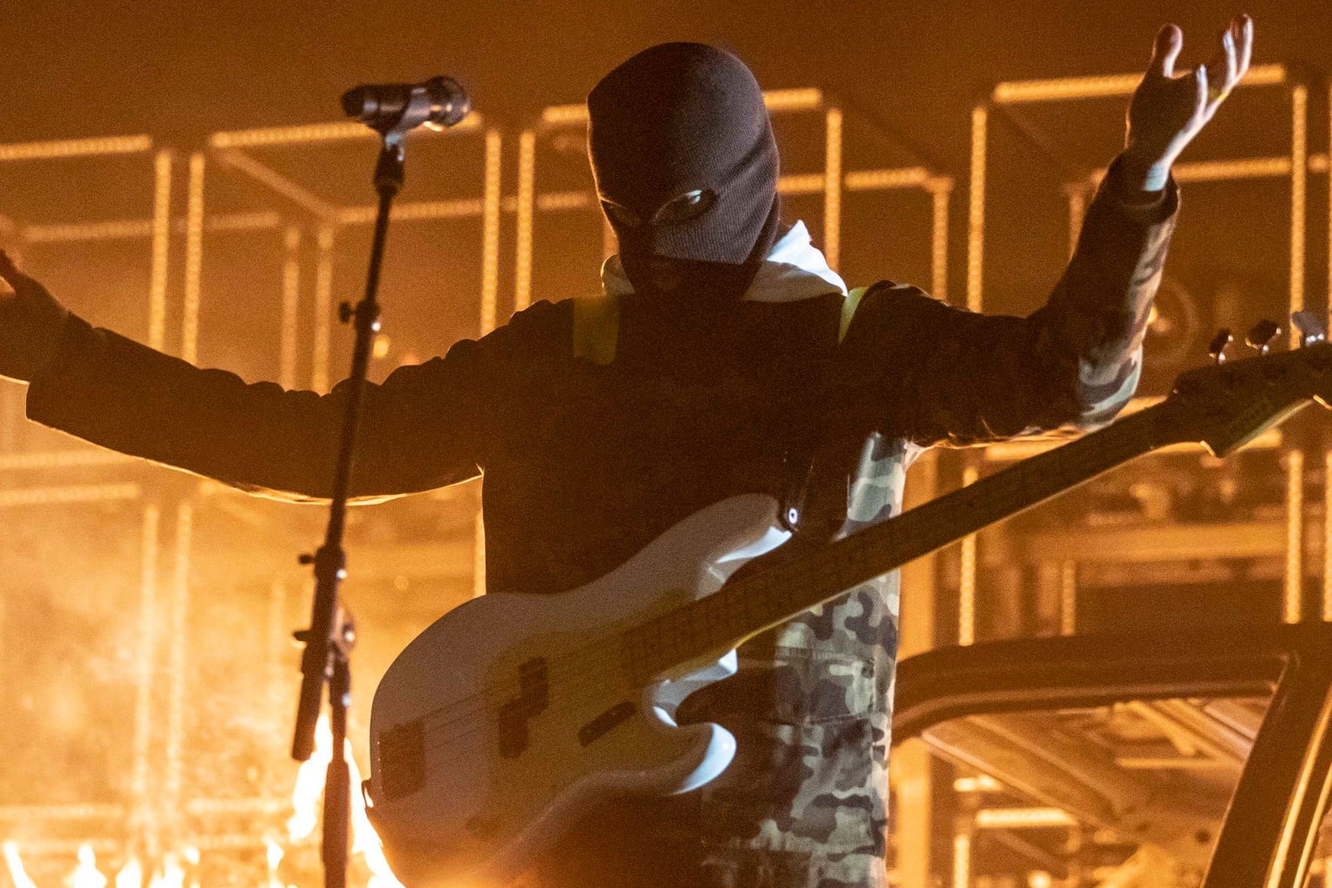 Tyler Joseph: Er ist der Frontmann von Twenty One Pilots.