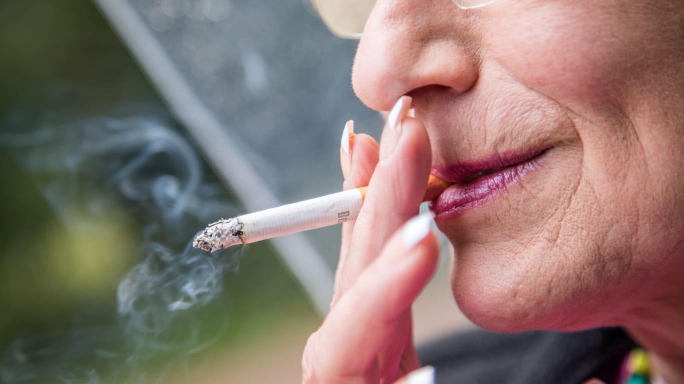 Rauchen: Je früher Lungenkrebs erkannt wird, desto besser sind die Heilungschancen.