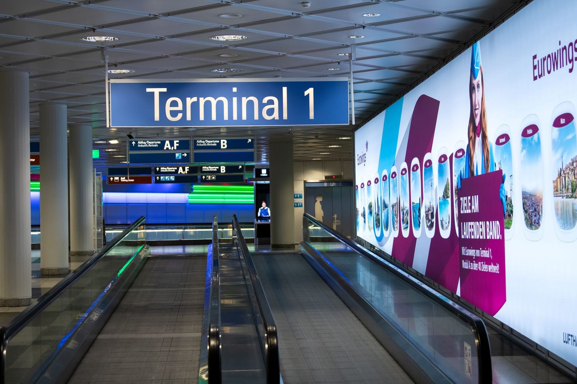 Das Terminal 1 menschenleer (Archivbild): Am Mittwochabend ging dort zeitweise nichts mehr.