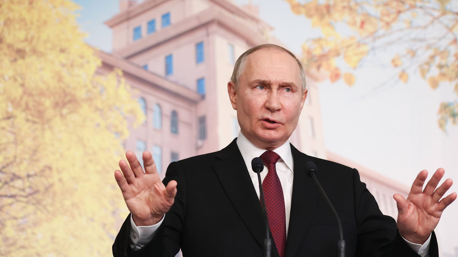 Russland: Putin setzt neue Regierung ein – alles auf Kriegswirtschaft...