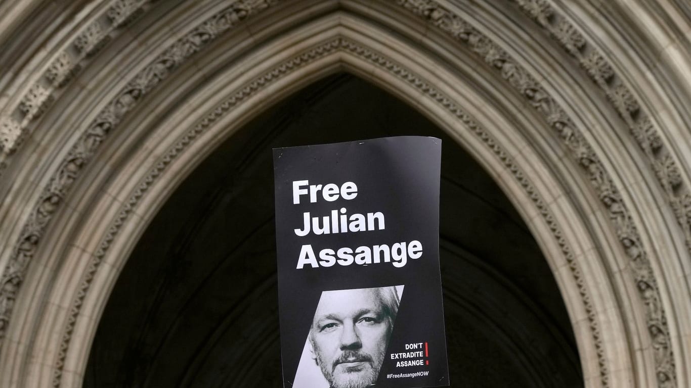 Demonstration für Julian Assange