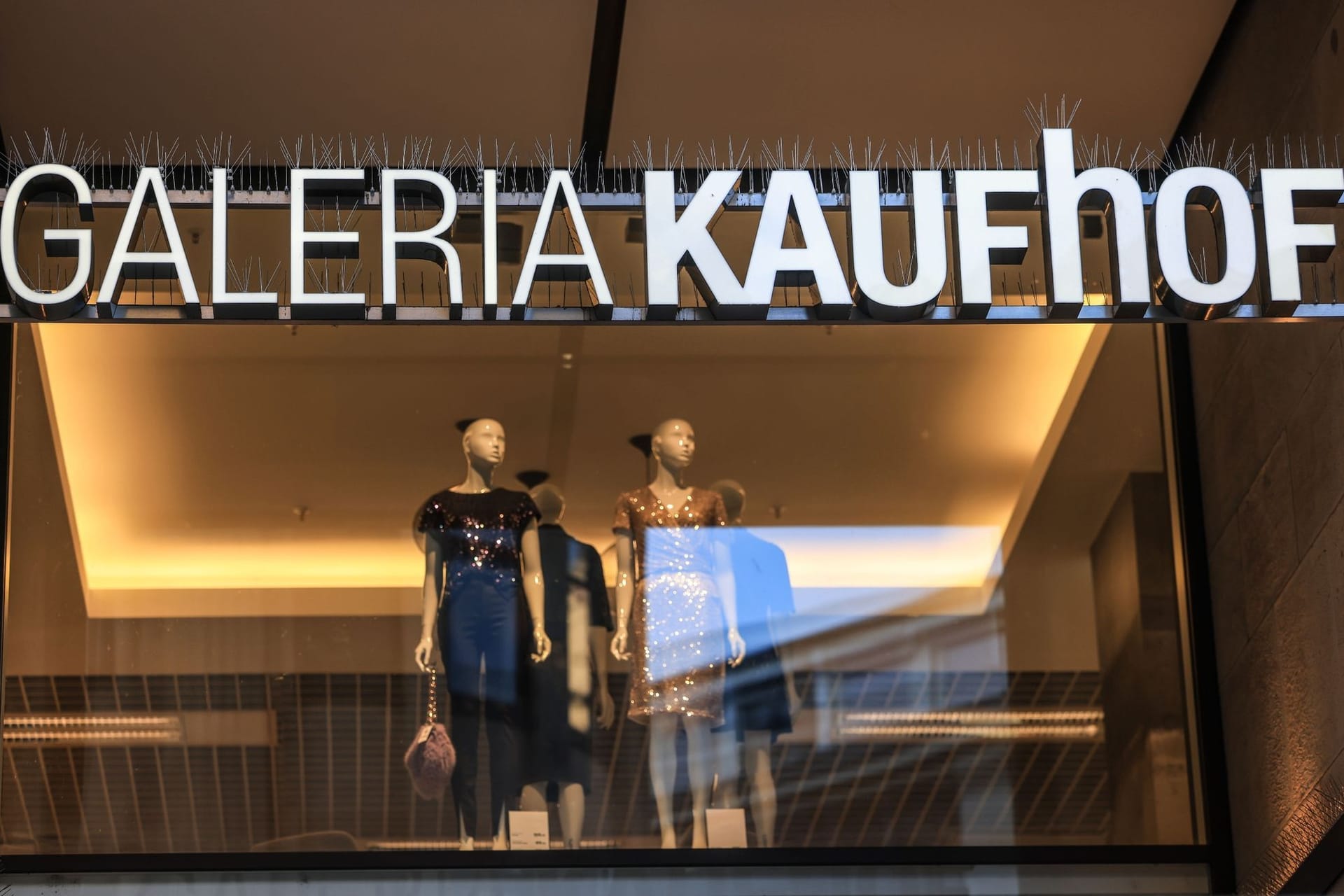 Galeria bietet Beschäftigten mehr Geld - kein Flächentarifvertrag