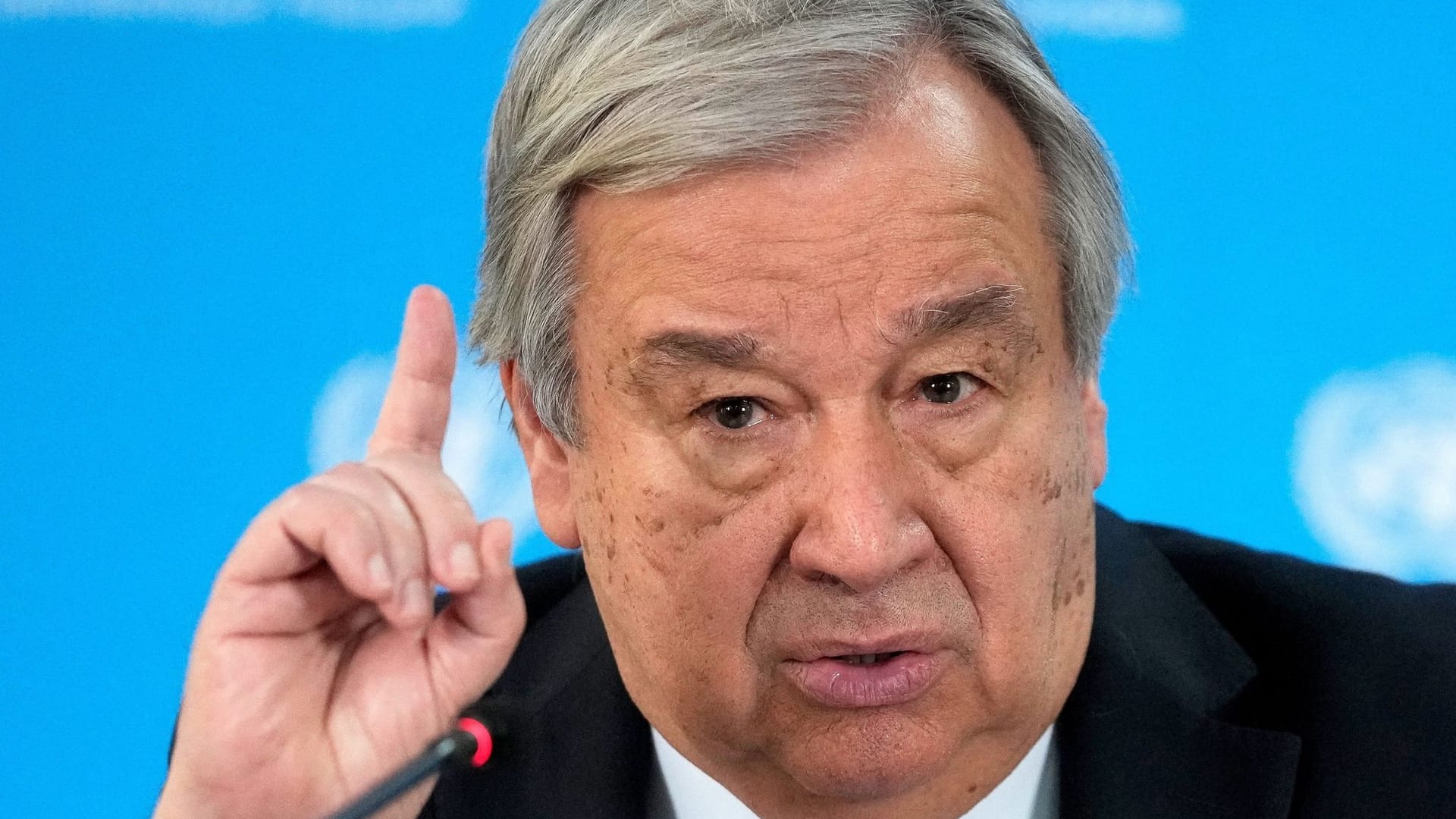 António Guterres António Guterres