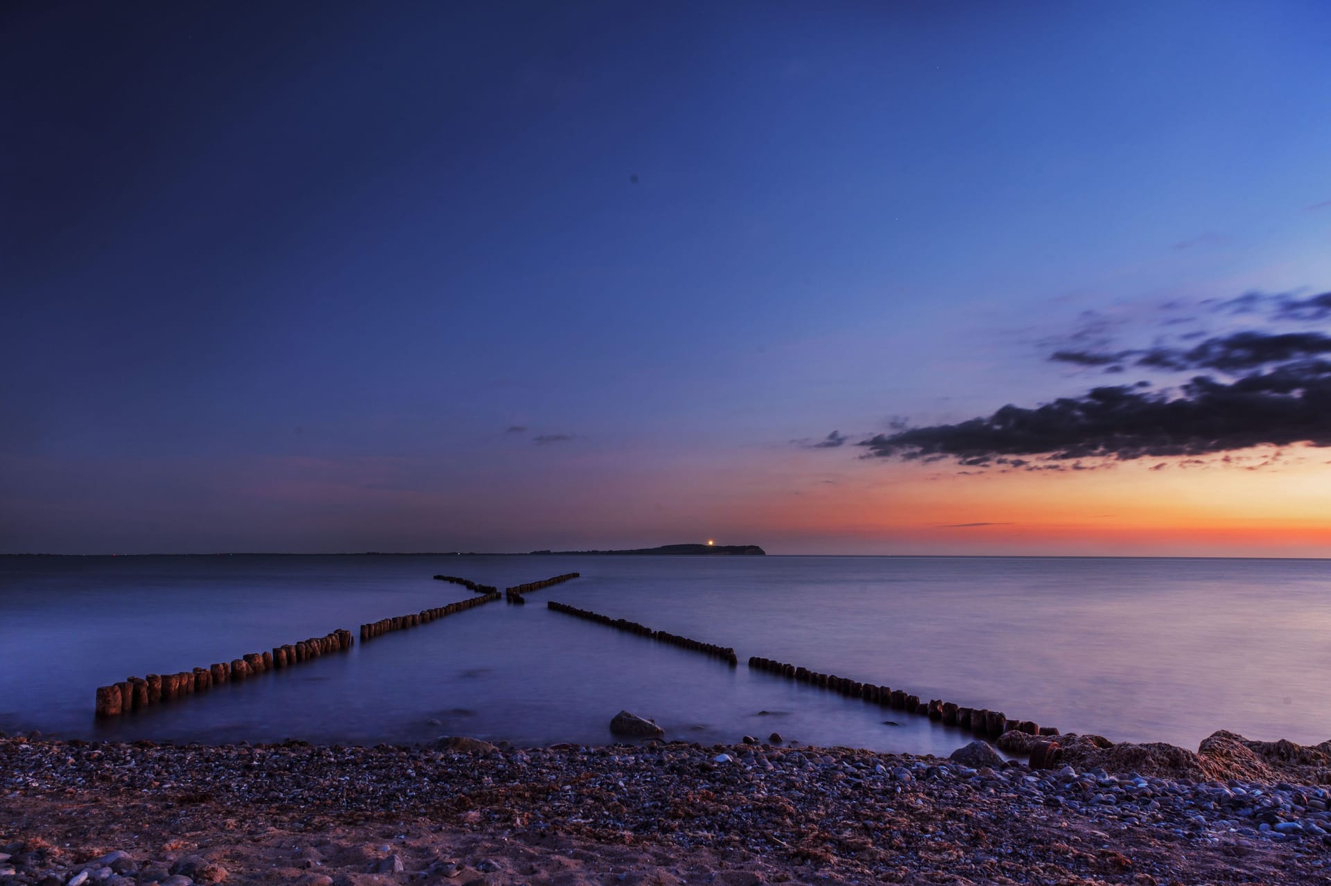 Sunset at Dranske beach (Ruegen, Germany)