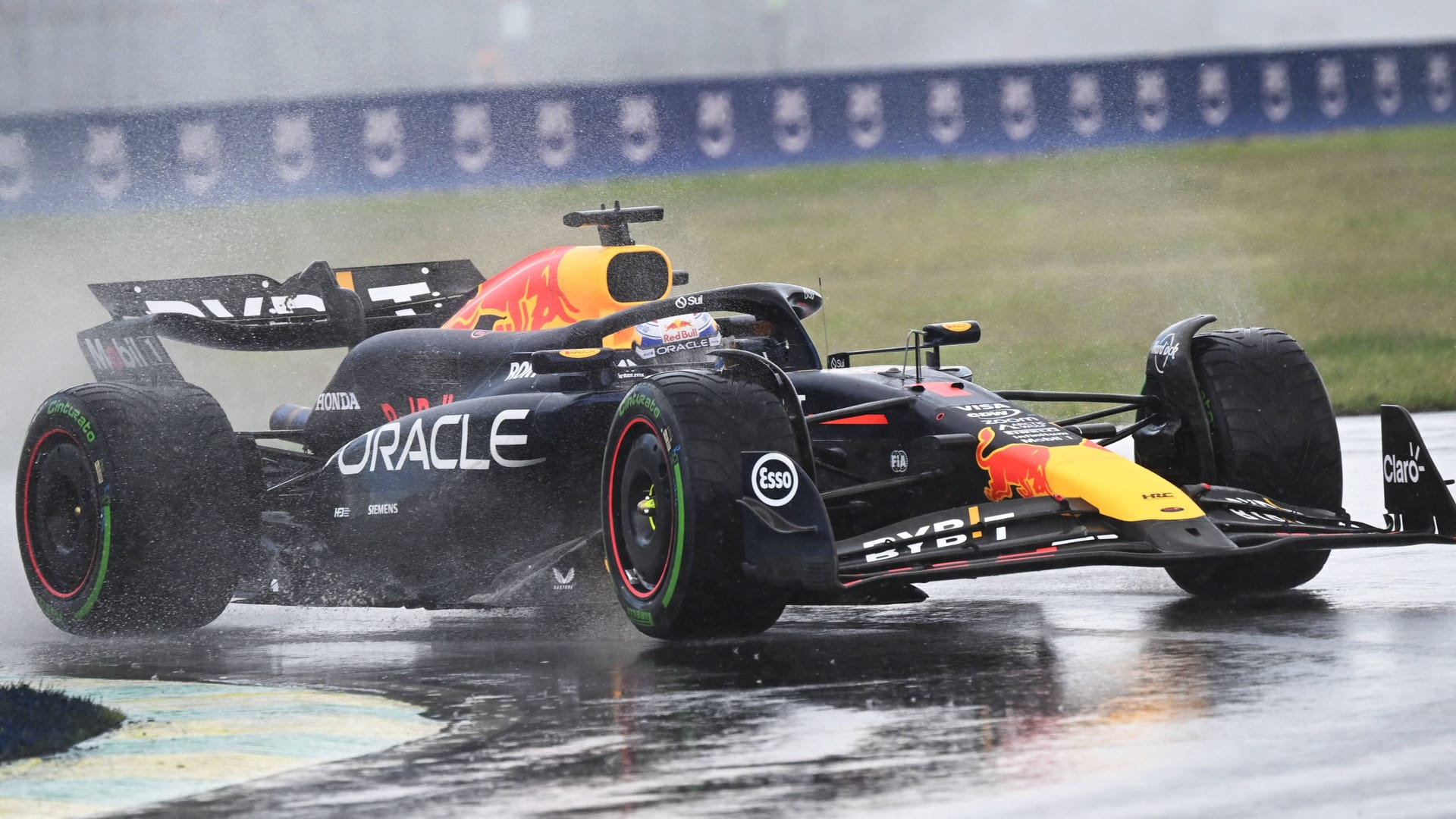 Max Verstappen: Der Weltmeister behielt in einem chaotischen Regenrennen die Übersicht.