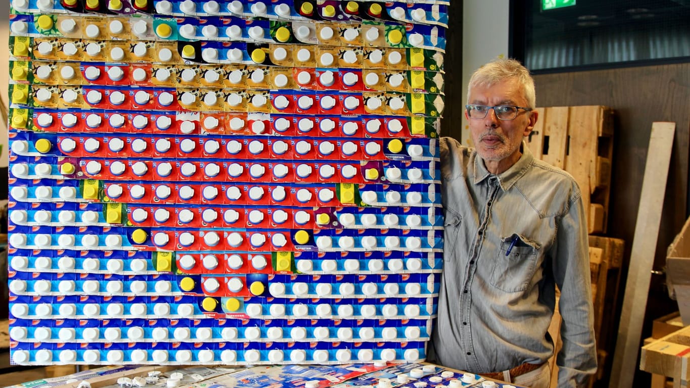 132.809 Kilo Brot werden täglich in München weggeworfen. Ein Kunstprojekt, an dem auch Franz Nagl (oben) teilnimmt, will darauf aufmerksam machen.