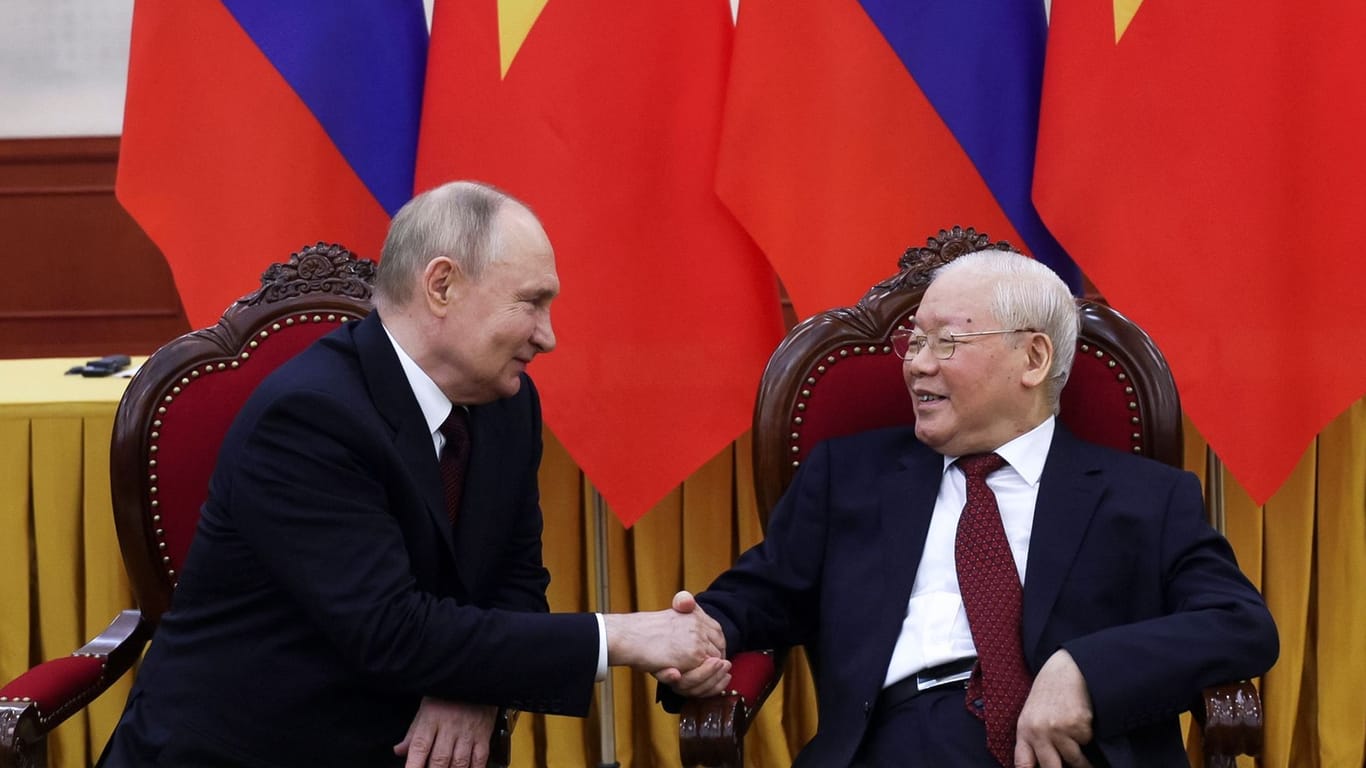 Putin in Vietnam: Das kommunistische Land hat traditionell enge Beziehungen zum Kreml.