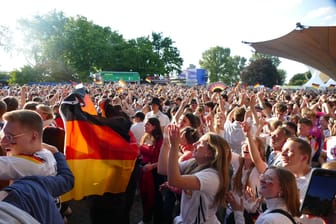 Großer Jubel beim 1:0 der deutschen Elf in Köln.