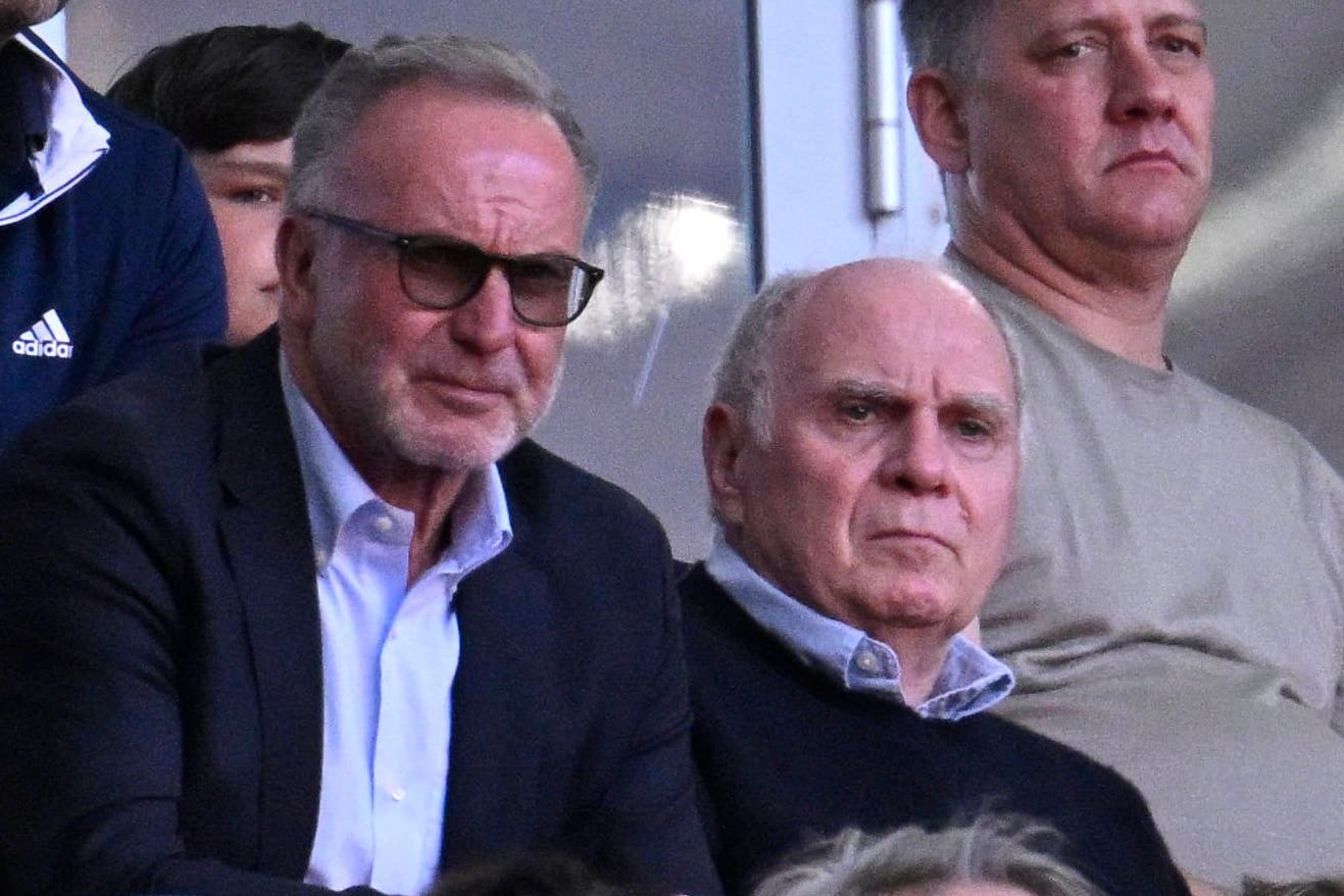 Karl-Heinz Rummenigge (l.) und Uli Hoeneß: Der ehemalige Vorstandsboss hat sich nun geäußert.