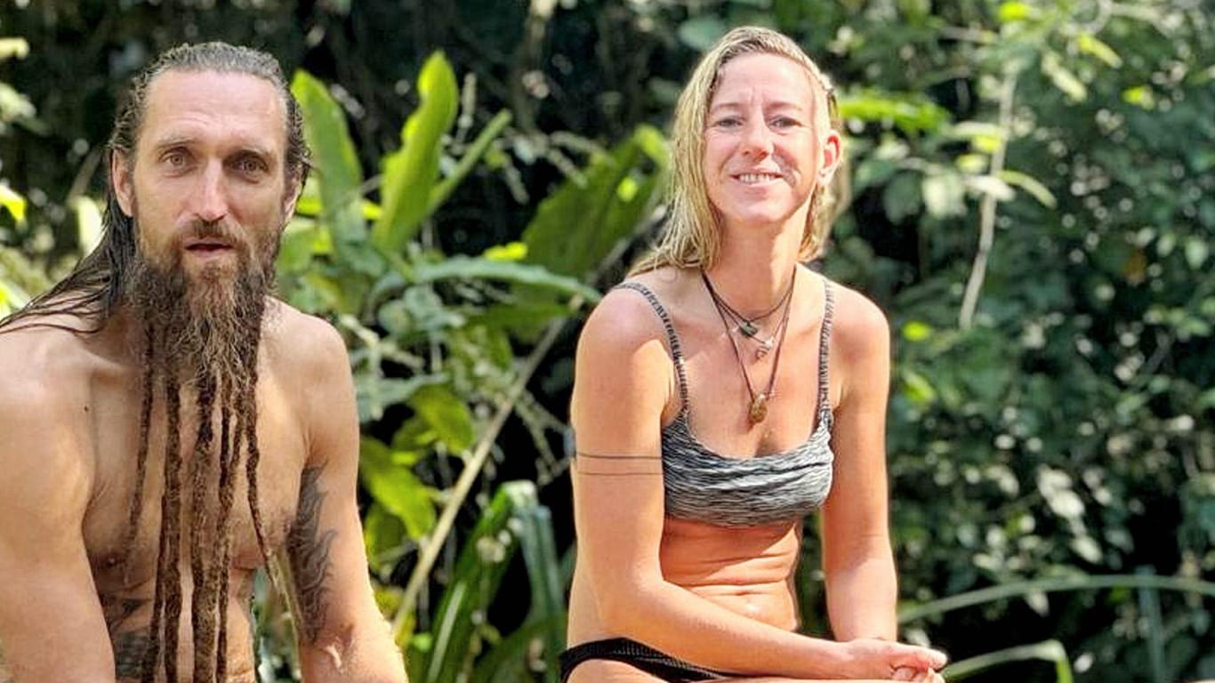 "Bauer sucht Frau International"-Kandidat Philipp und Susanne gehen baden.