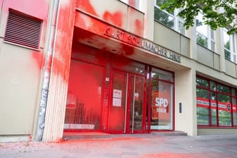 Farbanschlag auf Berliner SPD-Zentrale
