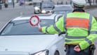 Verkehrskontrolle: Genügt eine subjektive Schätzung der Geschwindigkeit für ein Bußgeld?