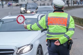 Verkehrskontrolle: Genügt eine subjektive Schätzung der Geschwindigkeit für ein Bußgeld?