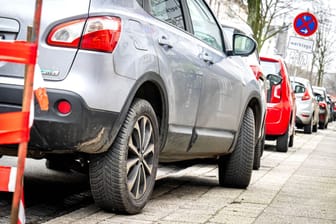 Aufgesetztes Parken auf Gehwegen