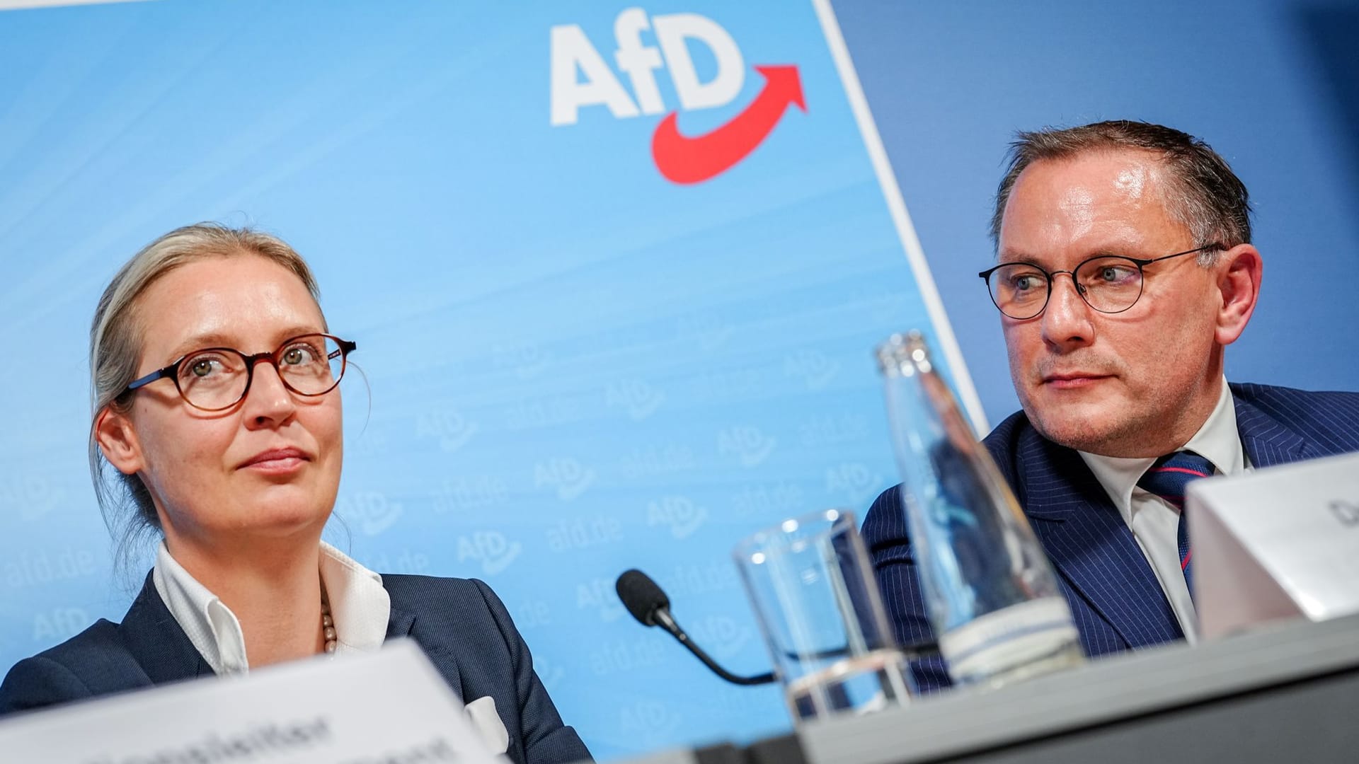 EU-Wahl-Gewinner ohne Antworten. Alice Weidel, AfD-Parteivorsitzende und Tino Chrupalla, AfD-Bundesvorsitzender.