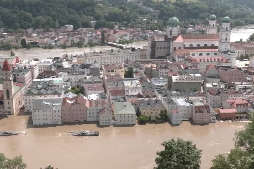 HOCHWASSER-PASSAU/