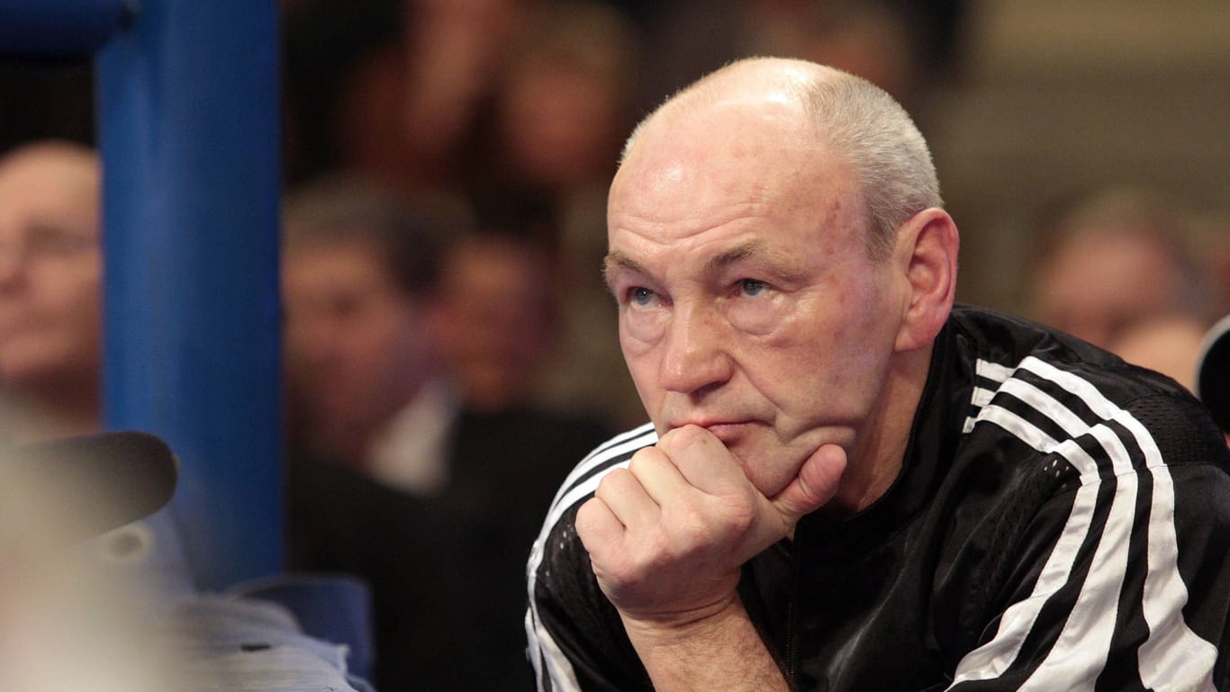 Boxtrainer Manfred Wolke verstarb mit 81 Jahren.