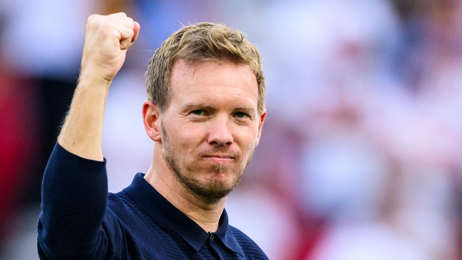 Zufriedener Bundestrainer: Julian Nagelsmann freut sich über die Stimmung beim Public Viewing in Hamburg.