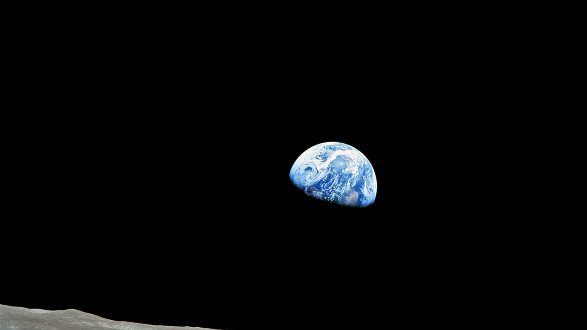 «Earthrise»