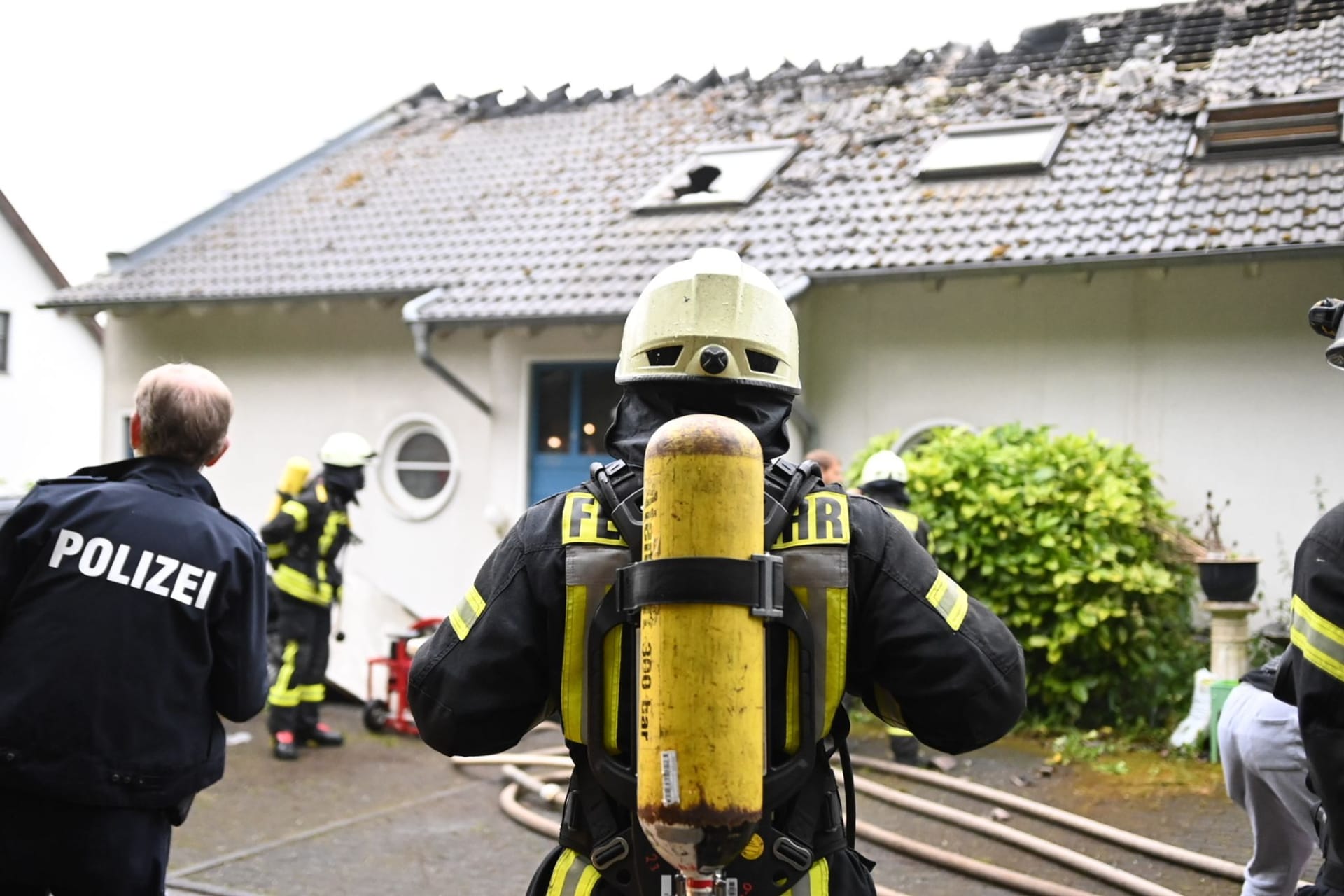 Polizeieinsatz nach Brand mit Verdacht auf Verbrechen