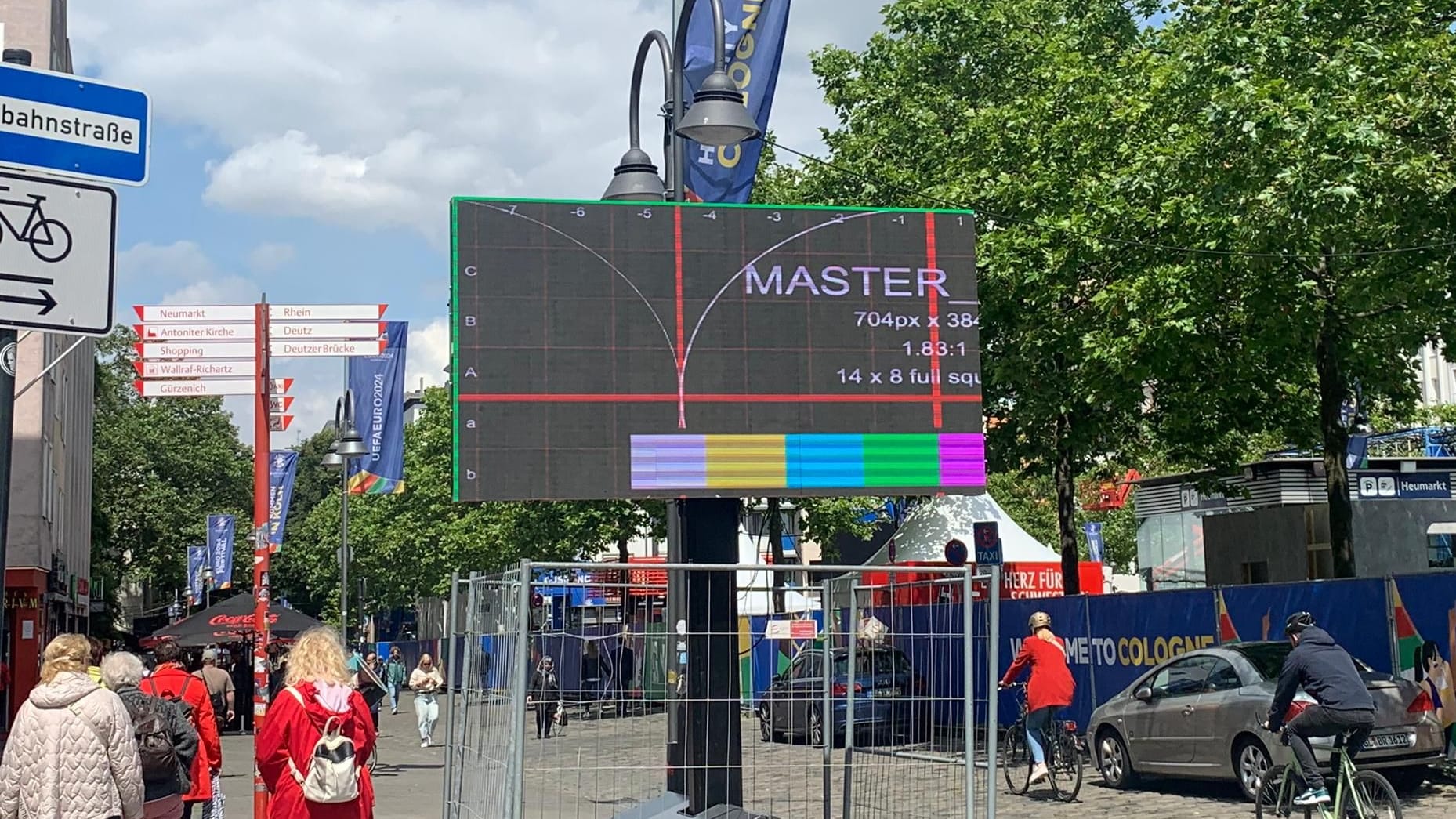 Die Fan Zone am Heumarkt: Bis zum ersten Public Viewing sind es noch zwei Tage.