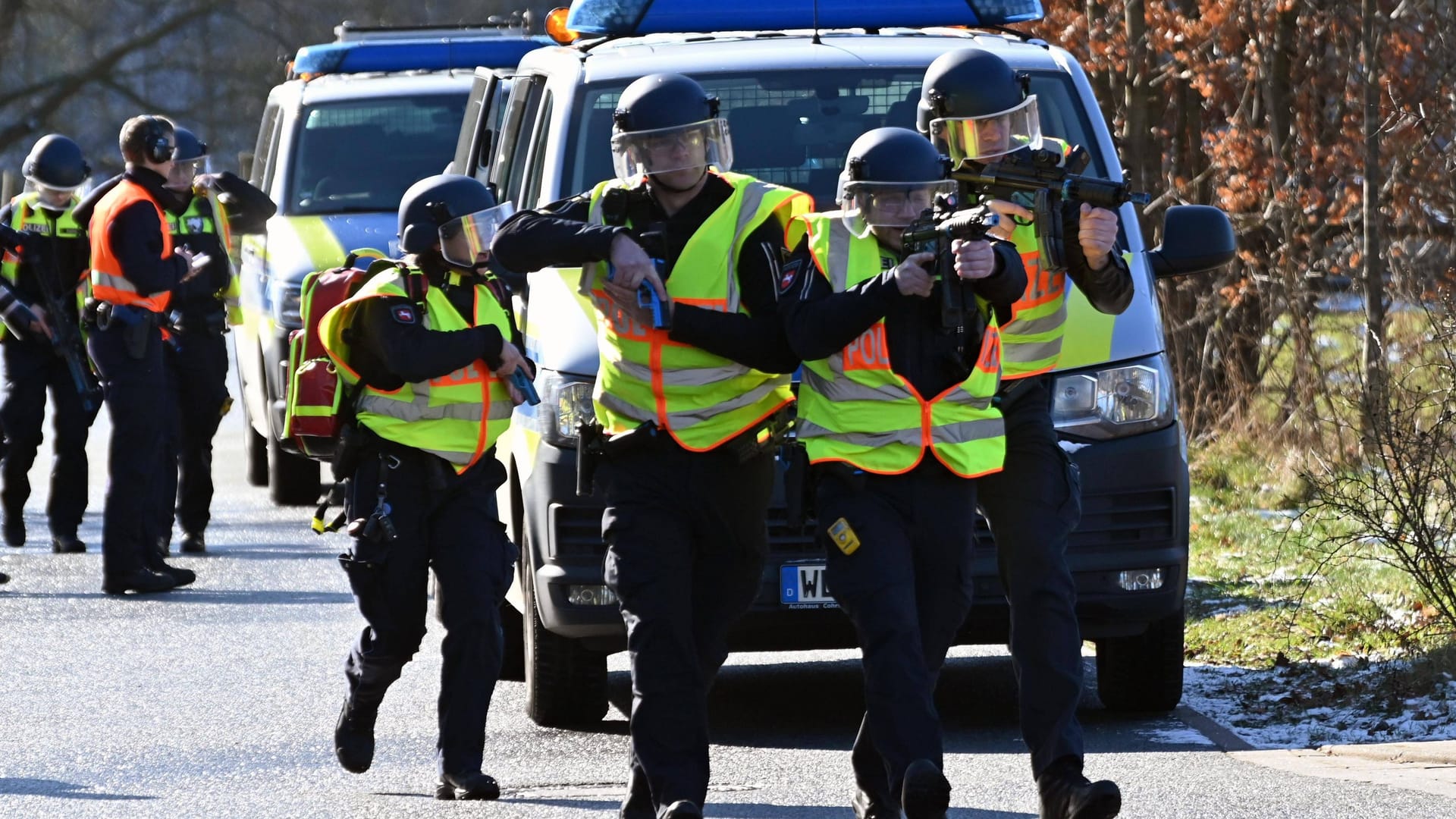 Eine Übung der Polizei (Symbolbild): Es hagelt Kritik an der Szenerie in Hannover.