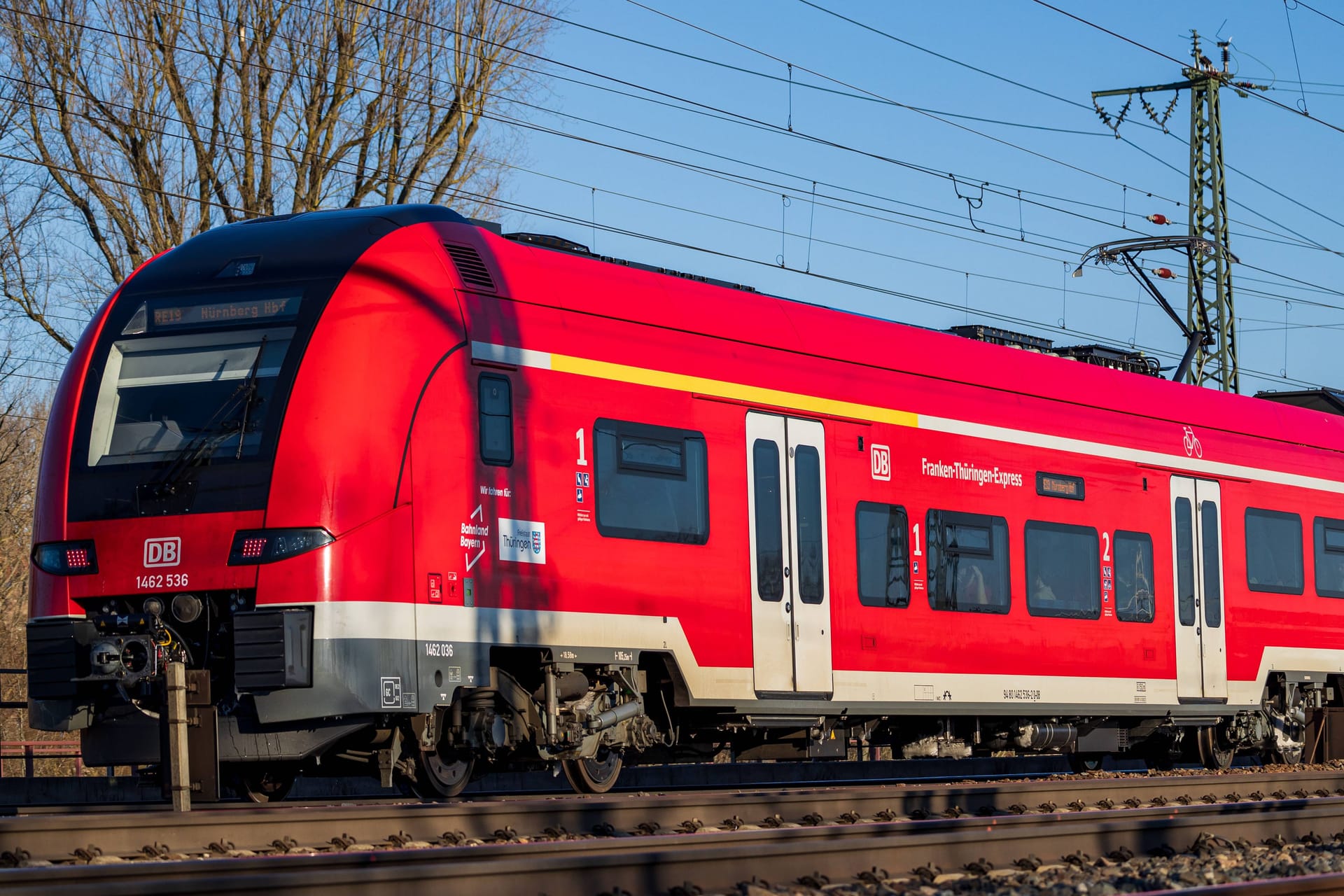 Regionalbahn in Bayern (Symbolfoto): Am Montag ist der Bahnverkehr rund um München eingeschränkt.