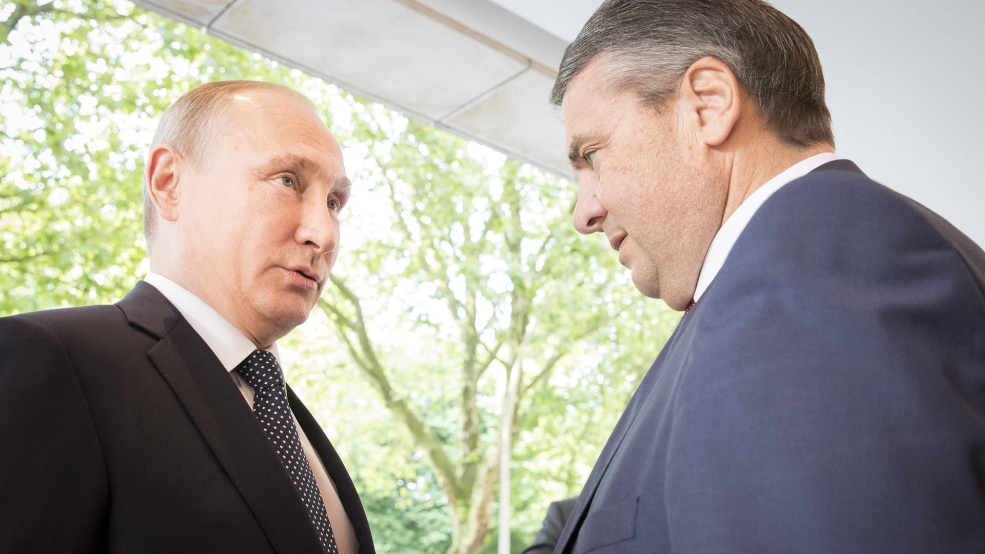 Als Außenminister traf Sigmar Gabriel (r.) den russischen Machthaber Wladimir Putin mehrfach, unter anderem beim G20-Gipfel in Hamburg 2017.