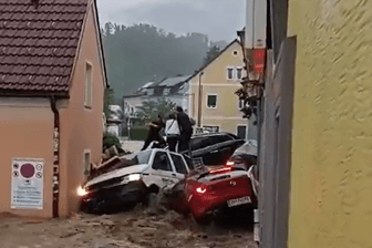 Hochwasser in Deutschfeistritz: Der Ort in Österreich ist aktuell von schwerem Hochwasser betroffen.