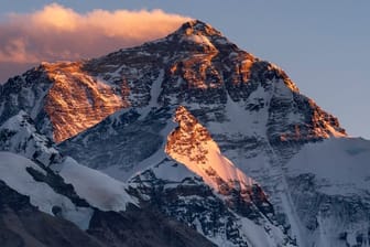 Mount Everest