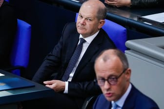 Olaf Scholz und Friedrich Merz: Der Kanzler und der Oppositionsführer lieferten sich über ARD und ZDF ein Fernduell.