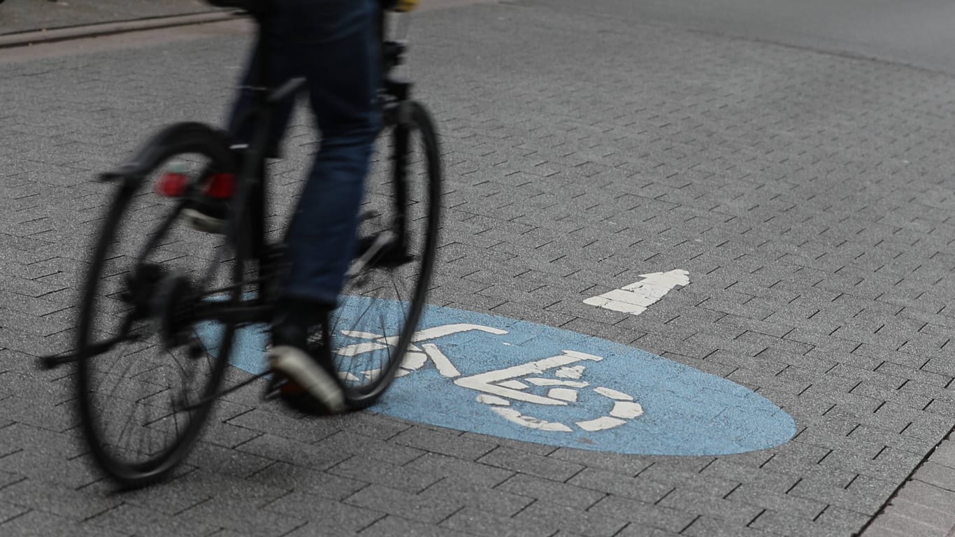 Fahrradstraße in Hannover (Symbolbild): Im Bezirk Südstadt-Bult werden Fahrradstraßen wieder zurückgebaut.