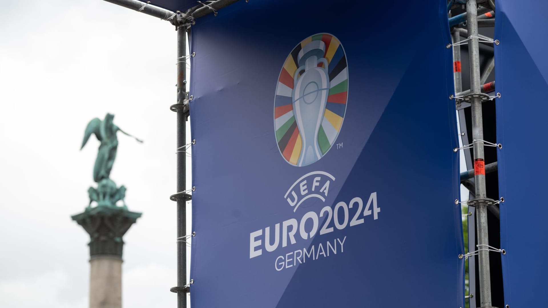 Euro 2024 - Aufbau Public-Viewing Stuttgart Euro 2024 - Aufbau Public-Viewing Stuttgart