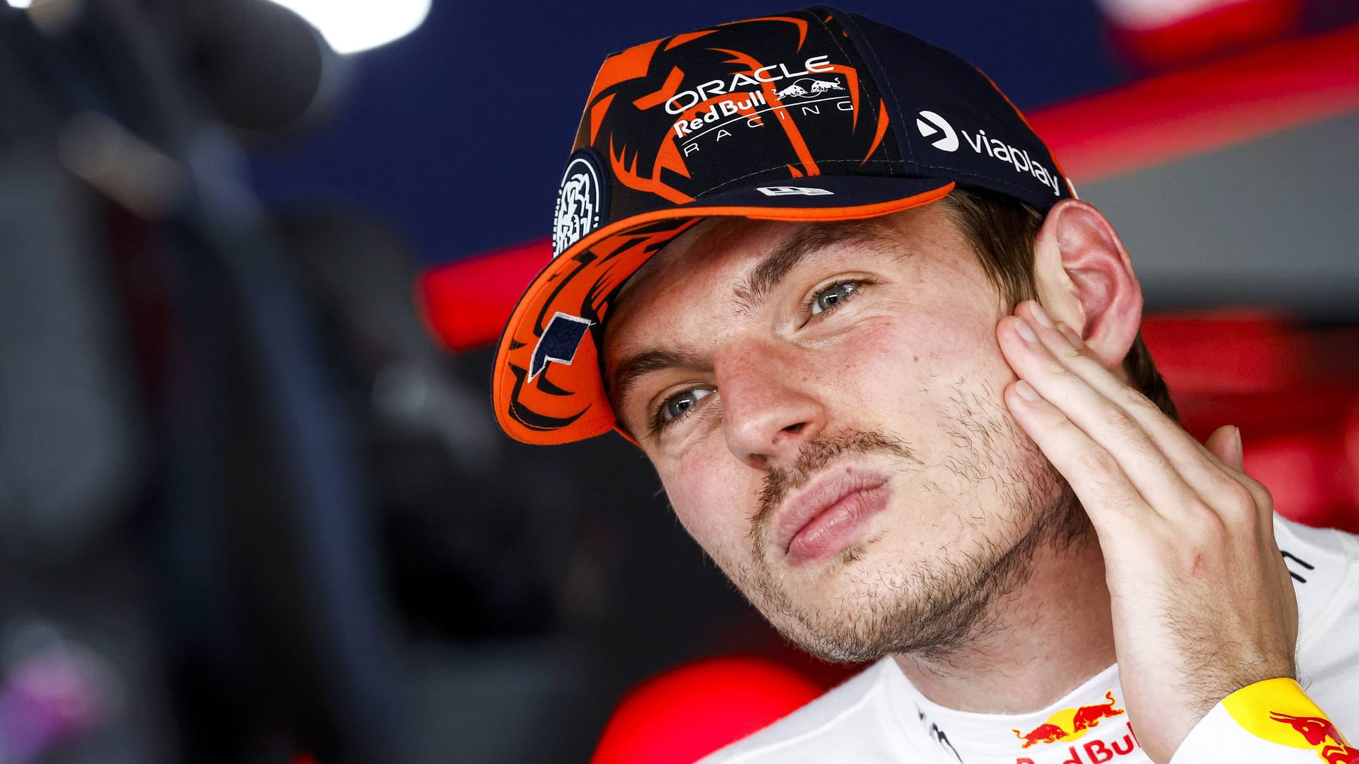 Ein enttäuschter Max Verstappen in Österreich: In Spielberg reichte es nach einem Unfall nur für Platz fünf.