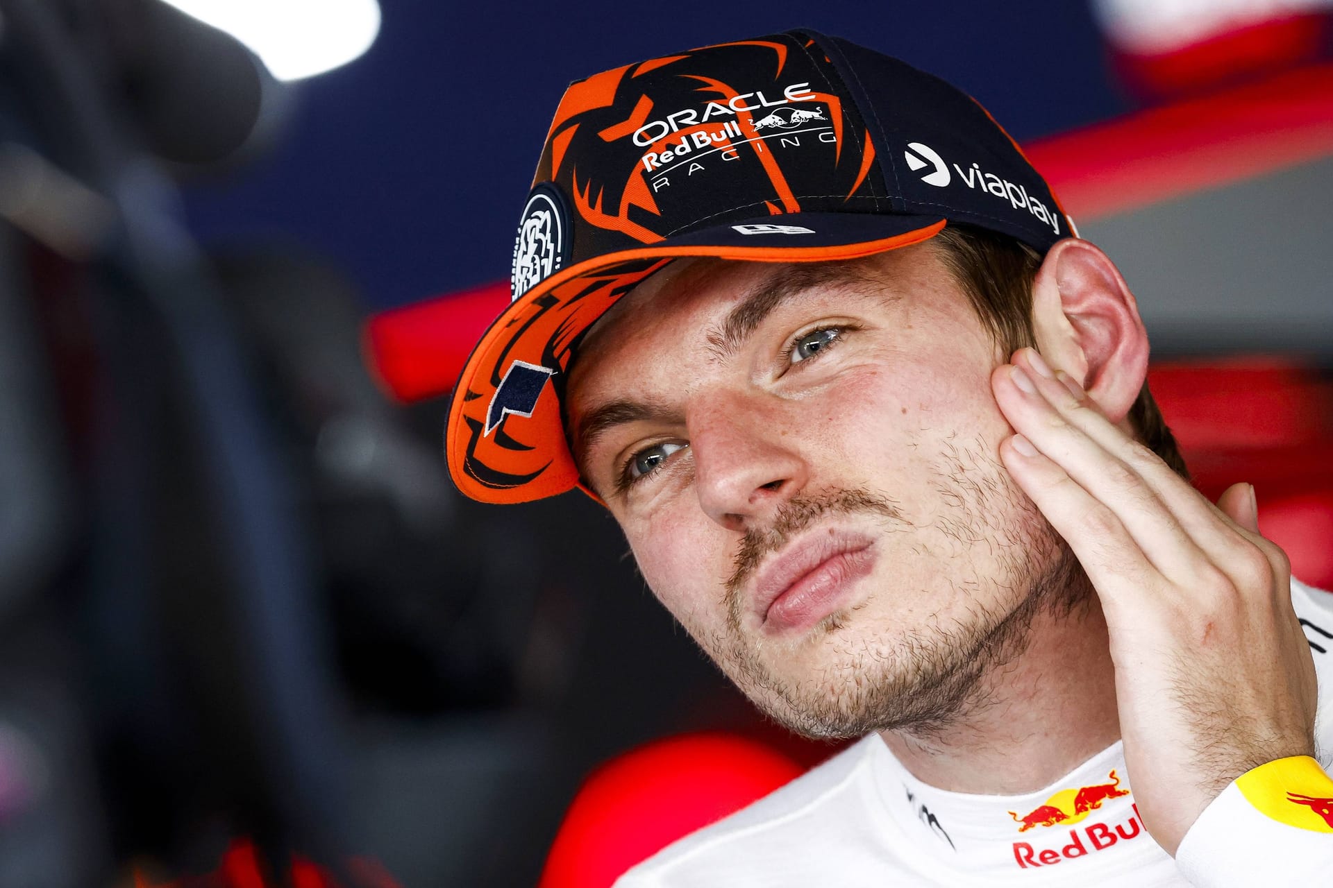 Ein enttäuschter Max Verstappen in Österreich: In Spielberg reichte es nach einem Unfall nur für Platz fünf.