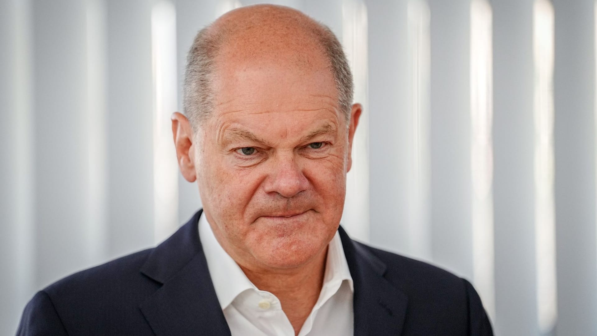 Bundeskanzler Olaf Scholz: Die Regierung soll Asyl-Modelle prüfen.