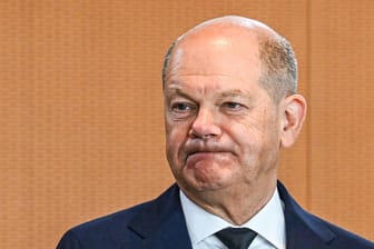 Bundeskanzler Olaf Scholz: Die Regierung soll Asyl-Modelle prüfen.