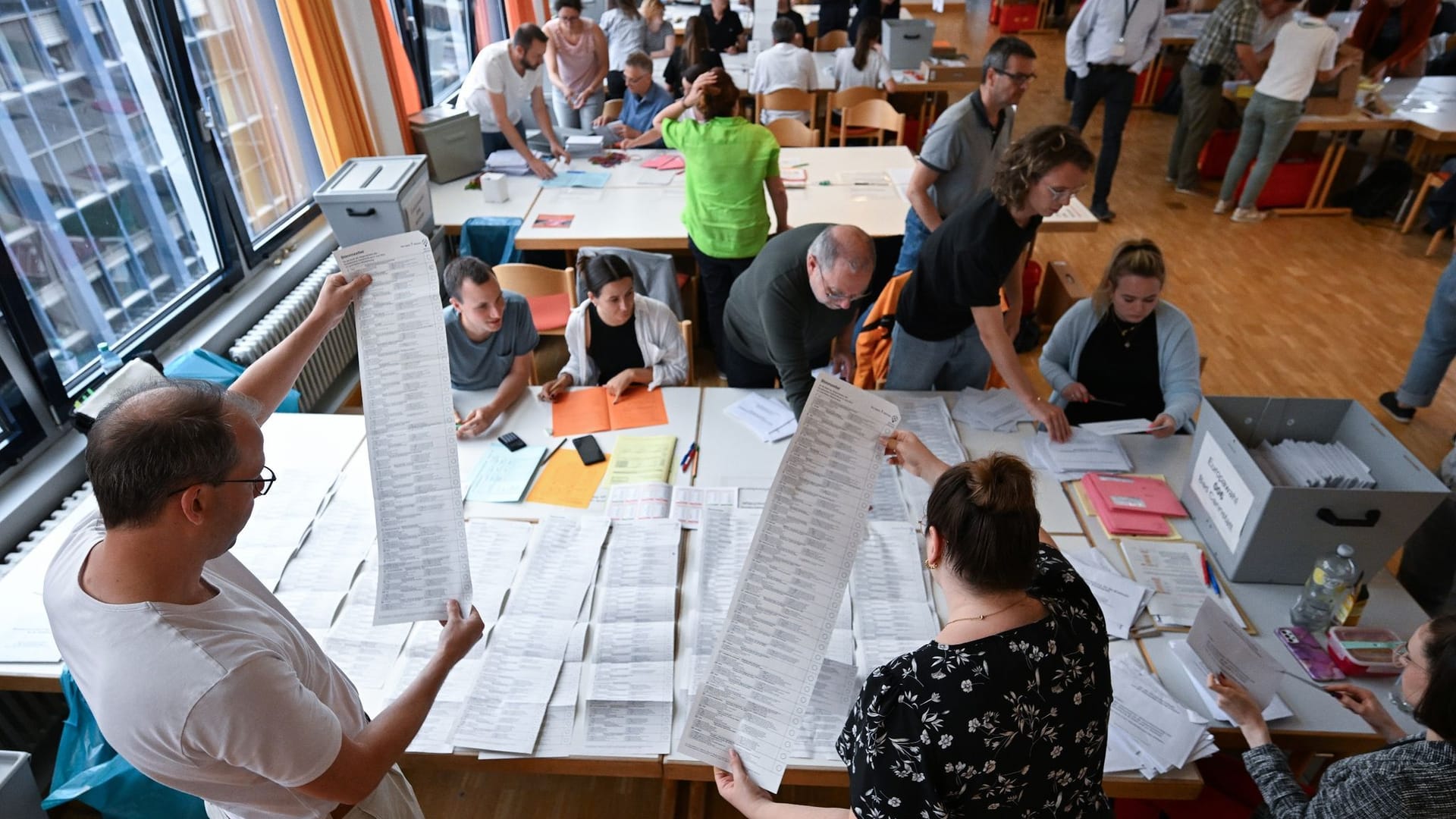 Europawahl - Auszählung Stimmen in Stuttgart