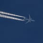 USA: Eisbrocken fällt von Flugzeug – Familie fast erschlagen