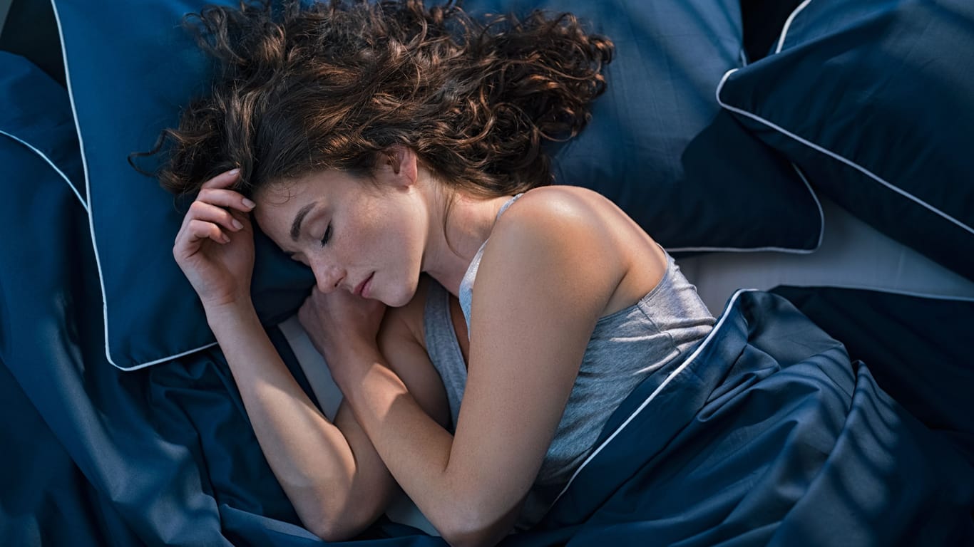 Zwischen sieben und neun Stunden Schlaf sind empfohlen: Wann ist die beste Zeit dafür?
