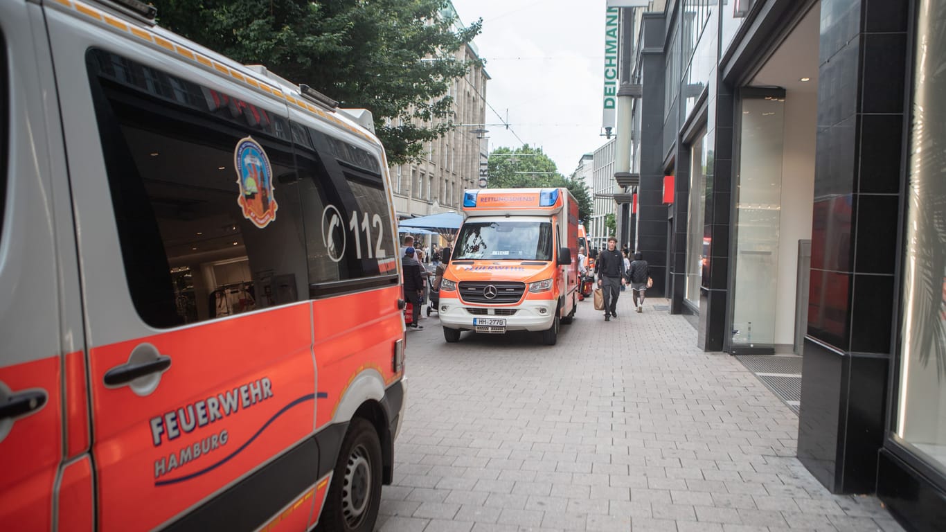 Der verletzte Junge wurde am Abend in eine Klinik gebracht.