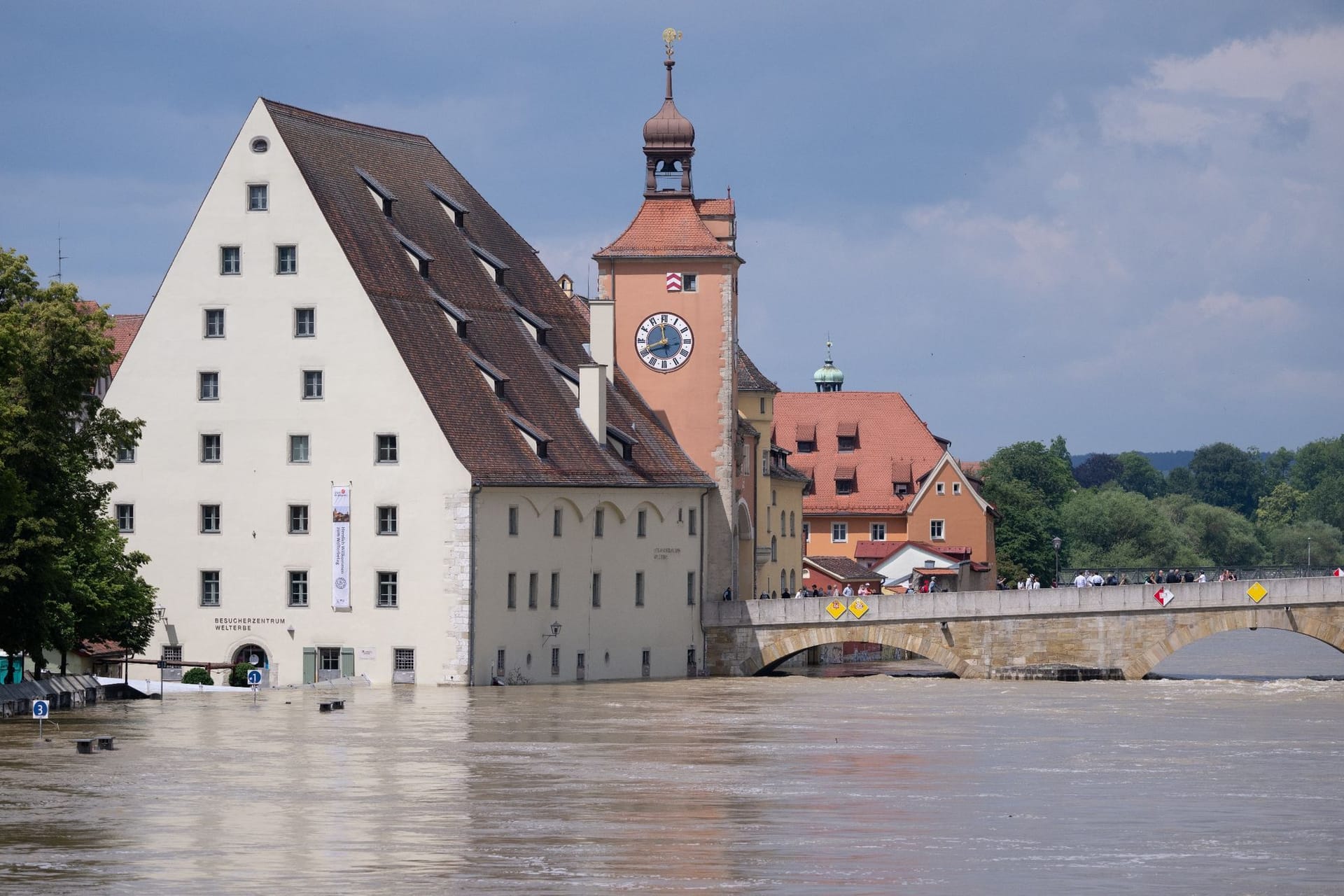 Hochwasser in Bayern - Regensburg