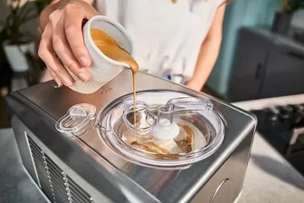 Die besten Eismaschinen für zu Hause: Bereiten Sie leckeres Eis und Sorbet einfach selbst zu.