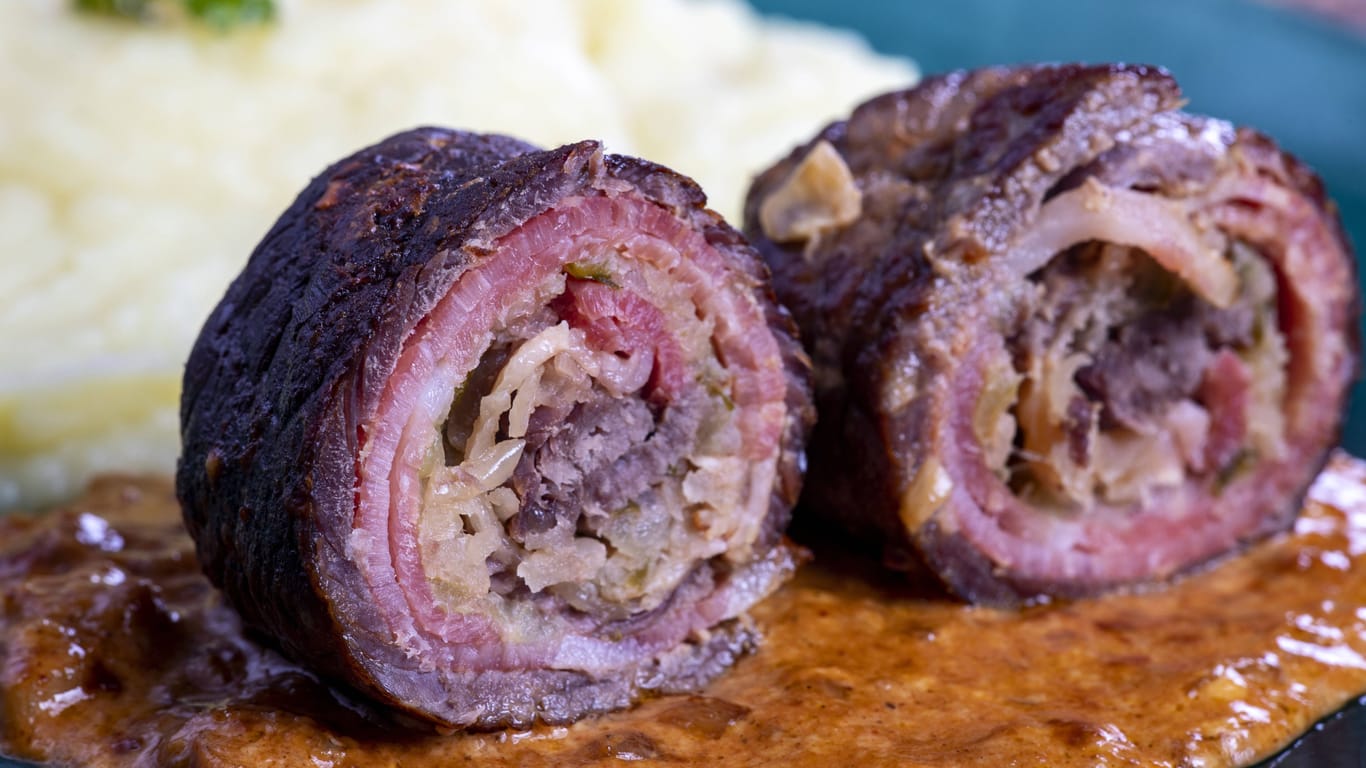 Fleischroulade mit Kartoffelpüree (Symbolbild): Das Teichhûs serviert Fleisch- und Fischgerichte, aber auch Vegetarisches.