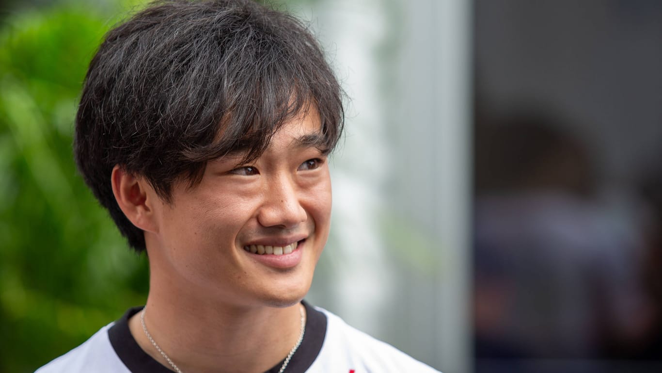 Yuki Tsunoda: Der Japaner bleibt beim Schwesterteam vom Weltmeister Red Bull.