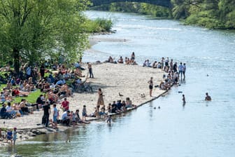 Sommer-Feeling an der Reichenbachbrücke (Archivfoto): In München soll es in der neuen Woche wieder sommerlich werden.