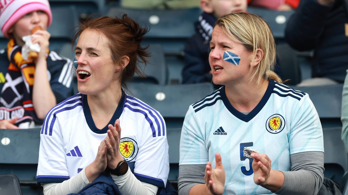 Schottland-Fans (Archivbild): In Berlin mobilisieren die Schotten in die Kulturbrauerei.